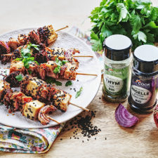 Photo du plat Brochettes légumes et tofu aux graines de nigelle et thym