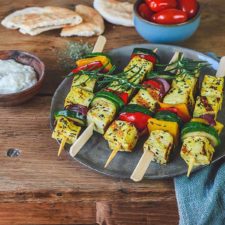 brochettes-tofu-grille-herbes-provence-recette
