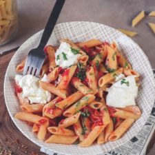 penne-arrabiata-burrata