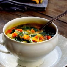 soupe-provencale-ail-sauge-recette