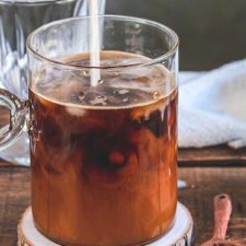 tasse de cafe avec du poivre